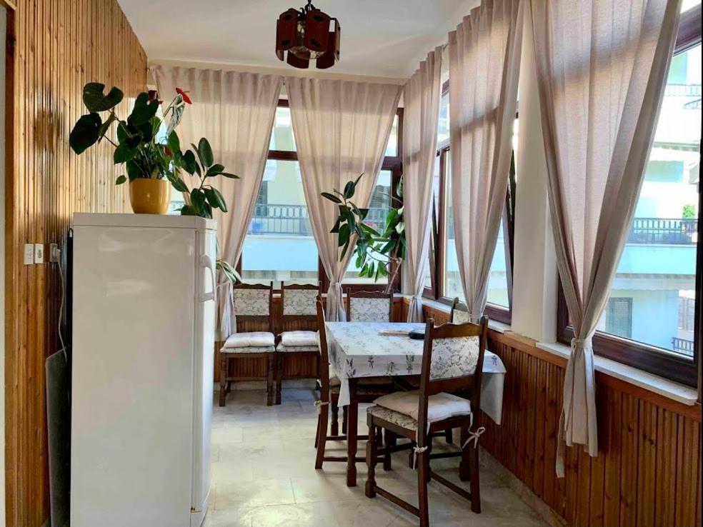 Obradovic Rooms & Apartments Makarska Exterior foto